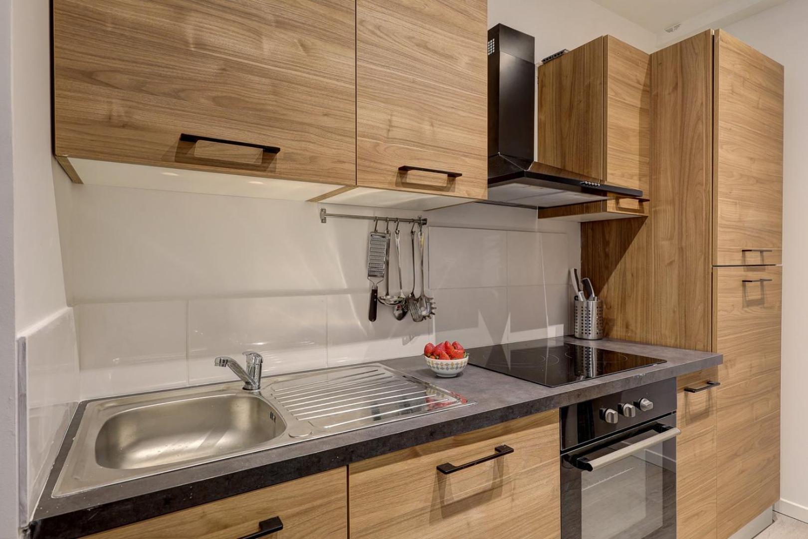 Apartment 587 Stuart - Superb In